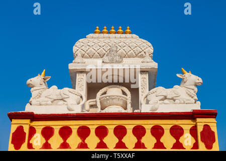 Chamundeshwari Tempel ist ein Hindu Tempel auf der Spitze des Chamundi Hills in der Nähe von Mysore in Indien Stockfoto