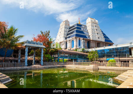 Sri Radha Krishna Tempel ist in Bangalore in Indien, einem der größten ISKCON-Tempel in der ganzen Welt. Stockfoto