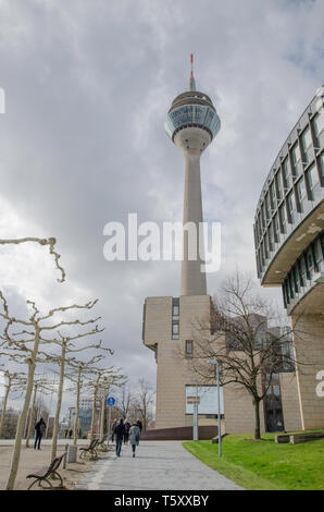 Die TV-Turm Düsseldorf, Deutschland - Rhienturm Stockfoto