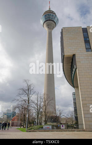 Die TV-Turm Düsseldorf, Deutschland - Rhienturm Stockfoto