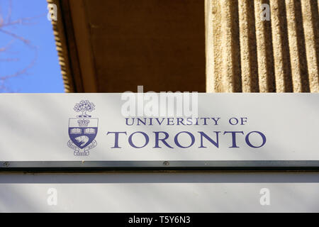 TORONTO, KANADA-29 Mar 2019 - Blick auf dem Campus der Universität von Toronto, um Queen's Park, gegründet 1827 als King's College, in nach unten Stockfoto