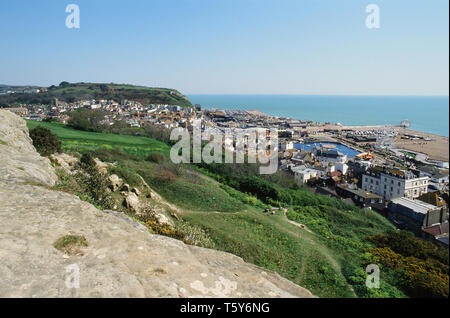 Altstadt von Hastings und Stade, von West Hill gesehen, an der Küste von East Sussex, Großbritannien Stockfoto