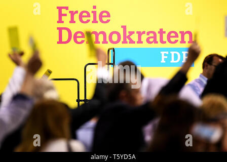 Berlin, Deutschland. 27 Apr, 2019. Die Delegierten werden am 70. FDP-Bundesparteitag abstimmen. Quelle: Britta Pedersen/dpa-Zentralbild/dpa/Alamy leben Nachrichten Stockfoto