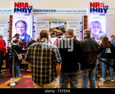 Indianapolis, Indiana, USA. 27 Apr, 2019. Die 148 National Rifle Association Convention auf dem Indiana Convention Center statt. Credit: Brian Cahn/ZUMA Draht/Alamy leben Nachrichten Stockfoto