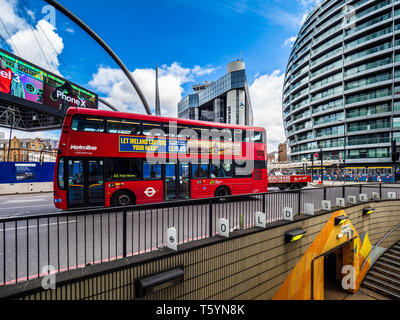 Alte Straße Kreisverkehr London auch Silizium Kreisverkehr wegen der Konzentration von hoher Technologie und Web Branchen im Bereich bekannt. Stockfoto