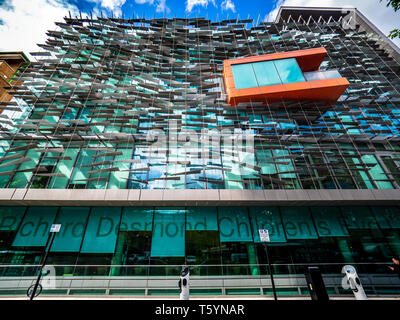 Richard Desmond Children's Eye Centre (RDCEC) am Moorfields Eye Hospital in London, 2007 eröffnet. Stockfoto