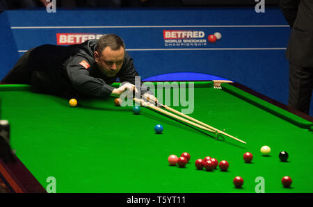 Stephen Maguire bei Tag acht Der2019 Betfred Weltmeisterschaft an den Tiegel, Sheffield. Stockfoto