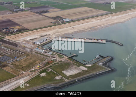 Luftbild service Hafen auf der niederländischen Insel Texel Stockfoto