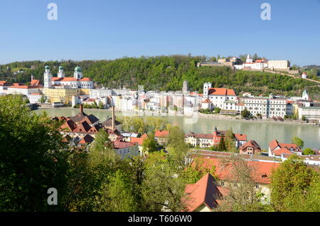 Blick auf Passau in Deutschland von Kloster Mariahilf Stockfoto