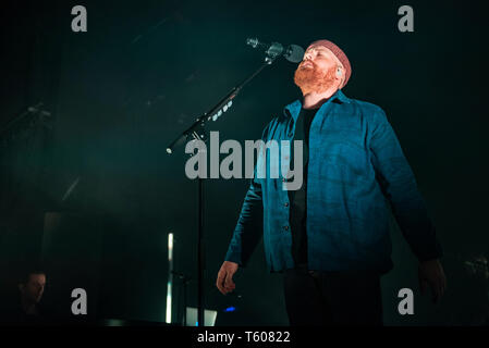 Manchester, Großbritannien. 28. April 2019. Tom Walker, die in der Ausverkauften Manchester Academyn seine UK-Tour, manchesterl 28/04/2019 Stockfoto