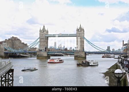 LONDON BRIDGE UK APRIL 2019 Stockfoto