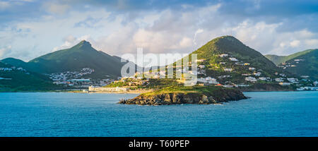 Panoramablick auf die Landschaft von Philipsburg, Sint Maarten, Karibik Stockfoto