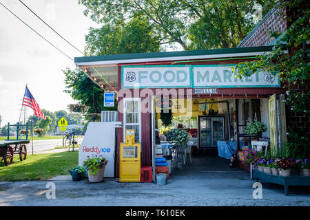 Eisler Brüder Store (ehemalige Williams' Store) Lebensmittelmarkt auf US-Route 66 in Ludlow, Kansas, USA Stockfoto