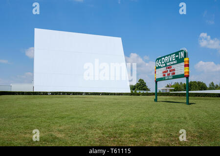 Historische Antrieb - im Theater 66 Drive-In auf US-Route 66 in Karthago, Jasper County, Missouri, USA Stockfoto