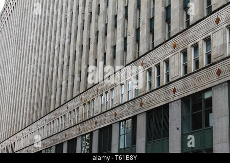 Die Rückseite des Merchandise Mart, ein historisches Bürogebäude in River North, Chicago, IL, in der Nähe des Chicago River Stockfoto