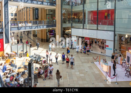 Atrium, Grand Arcade, St Andrew's Street, Cambridge, Cambridgeshire, England, Vereinigtes Königreich Stockfoto