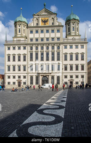 Das Rathaus ist das administrative Zentrum Augsburg und einer der bedeutendsten Profanbauten der Renaissance nördlich der Alpen. Stockfoto