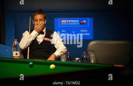 Ali Carter bei Tag neun Der2019 Betfred Weltmeisterschaft an den Tiegel, Sheffield. Stockfoto