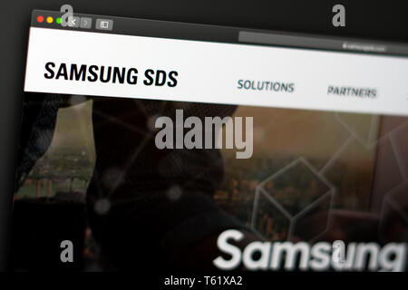 Samsung SDS-Startseite. Nahaufnahme von Samsung Logo. Kann verwendet werden, um als veranschaulichende für Medien oder anderen Websites, gut für Info oder Marketing Stockfoto