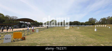 Tokio. 28 Apr, 2019. Dieses Bild zeigt den Yumenoshima Park Bogenschießanlage, einer neuen ständigen Schauplatz, der für die Olympischen Spiele und die Paralympischen Spiele in 2020 verwendet wird, am 28. April 2019 in Tokio, Japan. Credit: Du Xiaoyi/Xinhua/Alamy leben Nachrichten Stockfoto