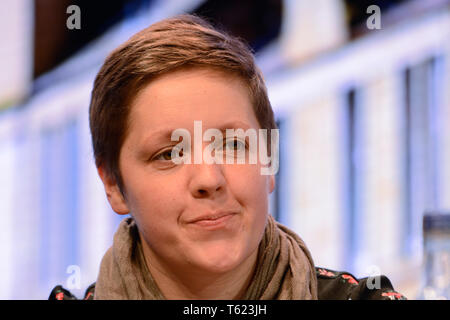 Edinburgh, Großbritannien. 28 Apr, 2019. SNP Westminster stellvertretende Kirsty Blackman auf der Plattform in der Frühjahrstagung die Scottish National Party im Edinburgh International Conference Centre. Credit: Ken Jack/Alamy leben Nachrichten Stockfoto