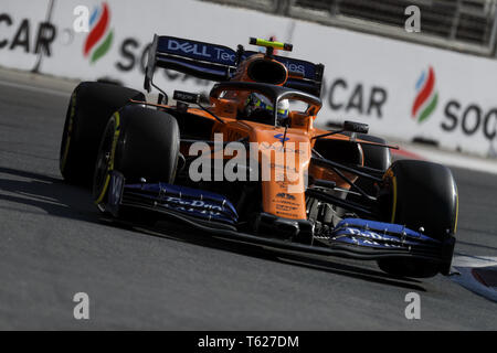 Baku, Aserbaidschan. 28 Apr, 2019. LANDO NORRIS von McLaren F1 Team Laufwerke während des Formel 1 Grand Prix in Baku Aserbaidschan Stadtkurs in Baku, Aserbaidschan. Credit: James Gasperotti/ZUMA Draht/Alamy leben Nachrichten Stockfoto