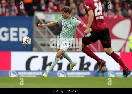 Nürnberg, Deutschland. 28 Apr, 2019. Fuvuball, 1.Bundesliga, Saison 2018/2019, 1. FC Nvºrnberg-FC Bayern München, Thomas Mvºller, Mueller, FC Bayern München, FC Bayern, FC München, München, vollständige Abbildung, | Nutzung der weltweiten Kredit: dpa Picture alliance/Alamy leben Nachrichten Stockfoto