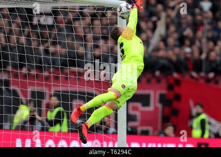 Nürnberg, Deutschland. 28 Apr, 2019. Fuvuball, 1.Bundesliga, Saison 2018/2019, 1. FC NvÃ'Rnberg - FC Bayern München, Christian Mathenia, 1. FC NvÃ NvÃ rnberg','rnberg, FCN, vollständige Abbildung, Parade, Beiträge | Nutzung der weltweiten Kredit: dpa Picture alliance/Alamy leben Nachrichten Stockfoto