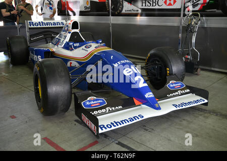 Imola, 27. April 2019: Historische 1994 F1 Williams FW 16 ex Ayrton Senna - Damon Hill in der Box bei Minardi historischer Tag 2019 in Imola Italien Stockfoto