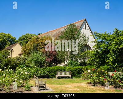 SOUTHEND-ON-SEA, ESSEX - 30. JUNI 2018: Die Klostergärten im Priory Park im Sommer Stockfoto