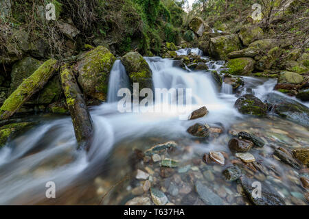 Foto der Milchstrasse Wasserstrom Himalaya - Wasserfall inIndia Stockfoto