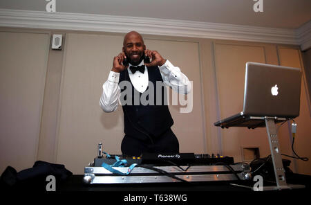 DJ Spoony während nach Partei während der 2019 PFA Auszeichnungen im Grosvenor House Hotel, London. Stockfoto