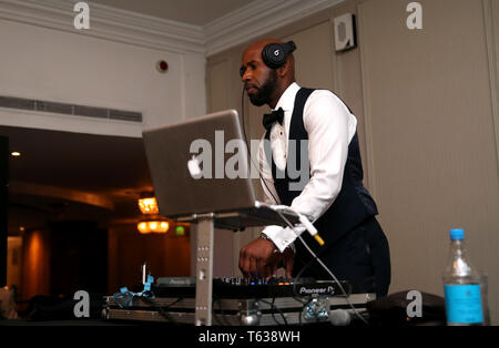 DJ Spoony während nach Partei während der 2019 PFA Auszeichnungen im Grosvenor House Hotel, London. Stockfoto