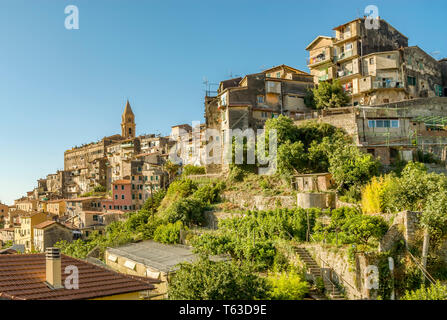 Historische Altstadt von Ventimiglia, Ligurien, Nordwest Italien Stockfoto