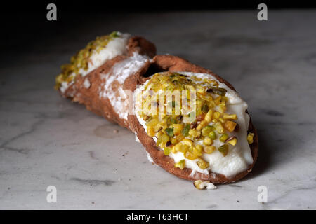 Nahaufnahme von Sizilianischem cannolo Stockfoto