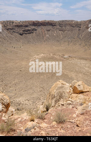 Meteor Crater oder Barringer Krater in der Wüste von Arizona, USA Stockfoto