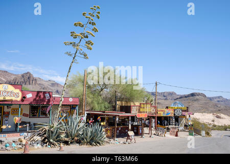 Geschenkeladen auf der Hauptstraße von Oatman, historischen alten Route 66, Arizona, USA Stockfoto