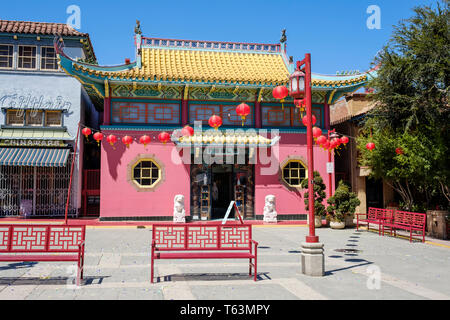 Chinesische Ornamente in Chinatown Central Plaza in Los Angeles, Kalifornien, USA an Chinatown, Central Plaza in Los Angeles, Kalifornien, USA Stockfoto