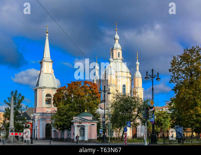 Sankt Petersburg, Russland - Oktober 05, 2015: St. Andrew's Cathedral auf Vasilievsky Ostrov, letzte barocke Kathedrale in Sankt Petersburg, Russland gebaut Stockfoto