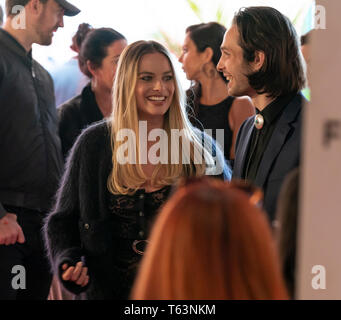 New York, NY - 28. April 2019: Margot Robbie tragen Kleid von Chanel besucht Weltpremiere des Films Dreamland im Stella Artois Theater am BMCC TRAC Stockfoto