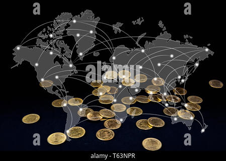 Double Exposure der fallenden Goldmünzen Geld in dunklen Hintergrund mit Weltkarte und das globale Netzwerk Business Konzept Idee, Element von der NASA. Stockfoto