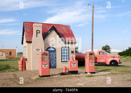 Phillips 66 Tankstelle in McLean Historic District auf US-Route 66 in Texas, USA Stockfoto