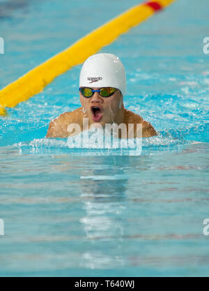 Chinas Xianquan Huang in Aktion während der Men's Multi-Klasse 100 Meter brustschwimmen World Series Finals, bei Tag 3 der 2019 britische Para-Swimm Stockfoto