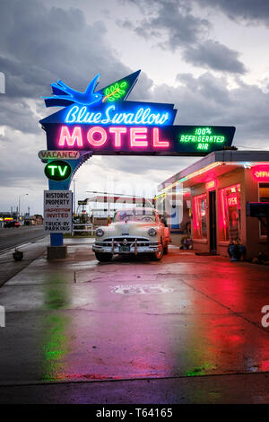 Historische Blaue Schwalbe Motel auf US-Route 66 in Tucuncari, New Mexico, USA Stockfoto