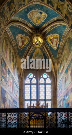 Basilica della Santa Croce (Basilika des Heiligen Kreuzes) Florenz, Italien Stockfoto