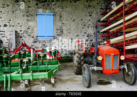 Landwirtschaftliche Geräte, Chomerac, Ardèche, Frankreich, Stockfoto