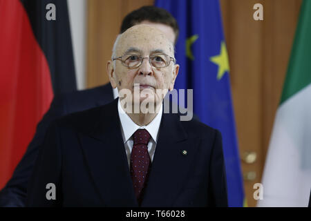 Bundespräsident Joachim Gauck empfängt italienischen Präsidenten Giorgio Napolitano in Berlin. Stockfoto