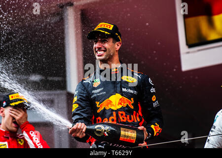 Monte Carlo / Monaco - 05/27/2018 - #3 Daniel Ricciardo (AUS, Red Bull Racing) feiern gewinnt den GP von Monaco auf dem Podium. Stockfoto