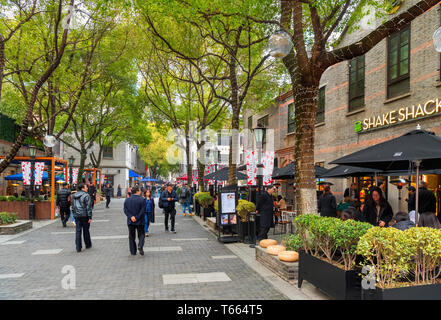 Cafés, Bars und Restaurants in Xintiandi, Shanghai, China Stockfoto