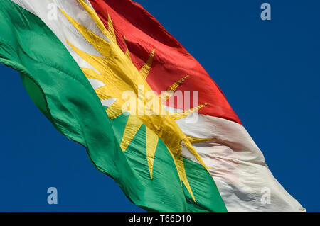 Kurdische Flagge ein Symbol für den Wunsch nach Unabhängigkeit, irakische Kurden Kurdistan Stockfoto